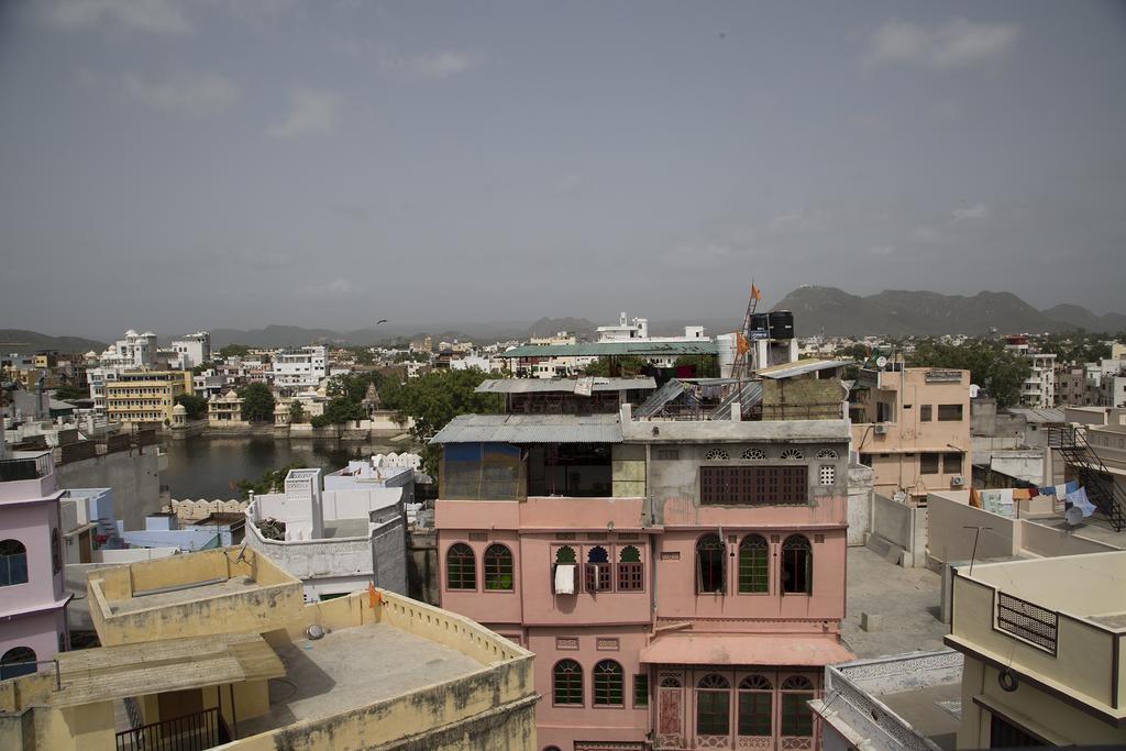 Udai Haveli Guest House Udaipur Ngoại thất bức ảnh